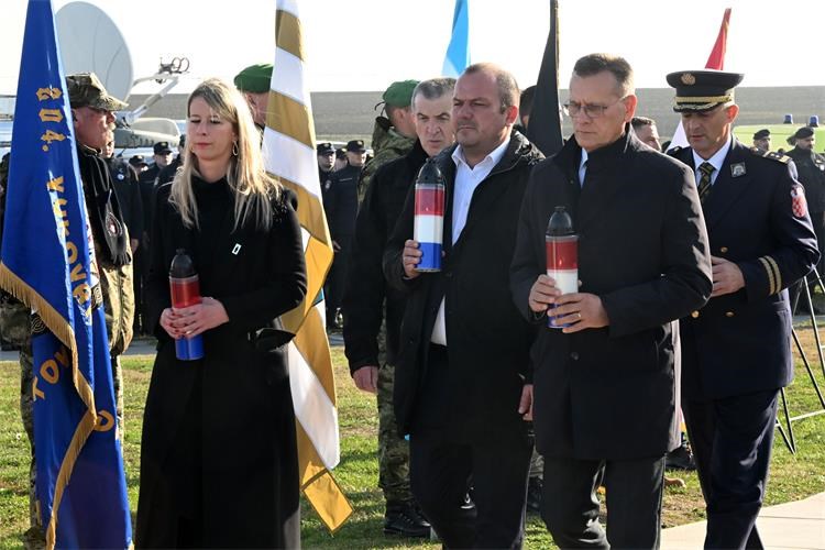 Slika /PU_VS/Dan sjećanja 18-11/Velepromet i Ovčara 20-11-2025/2.JPG